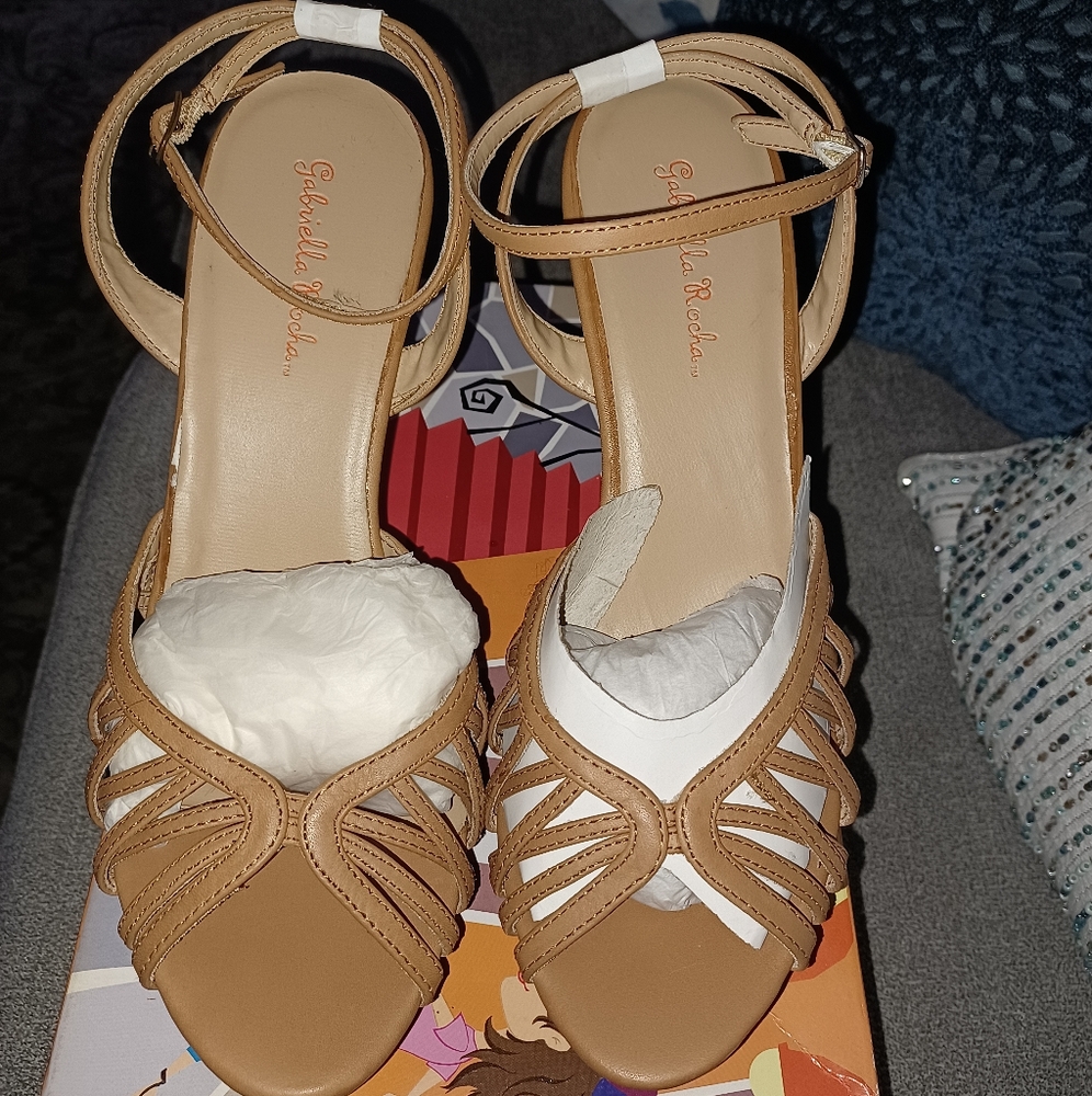Tan Platform women shoes size 9